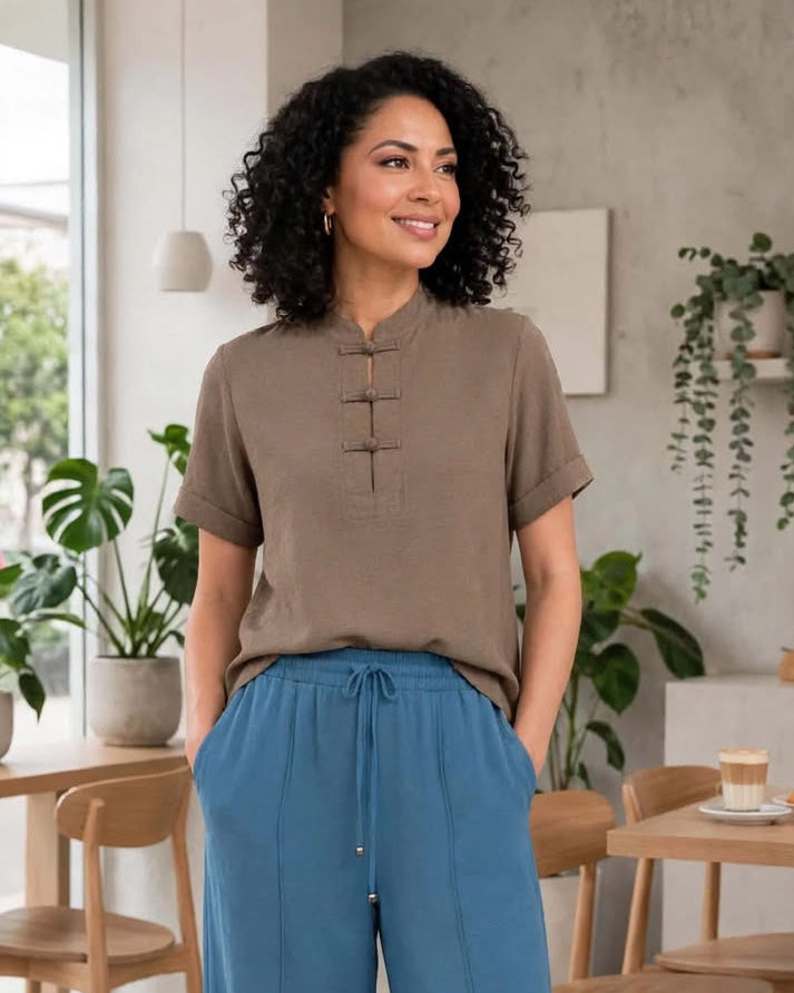 Blusa cuello nerú manga corta