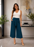 Pantalón capri con pretina posterior