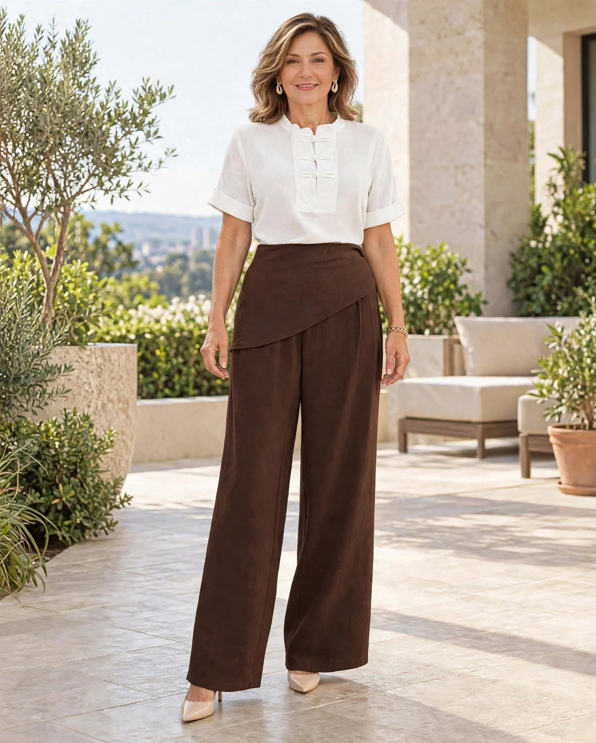 Pantalón suelto con cinturón pañoleta