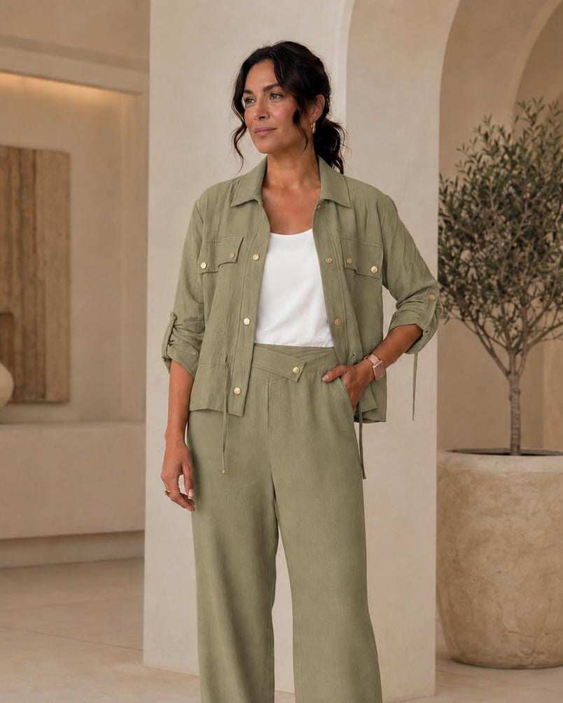 Chaqueta tipo safari con cordón de ajuste