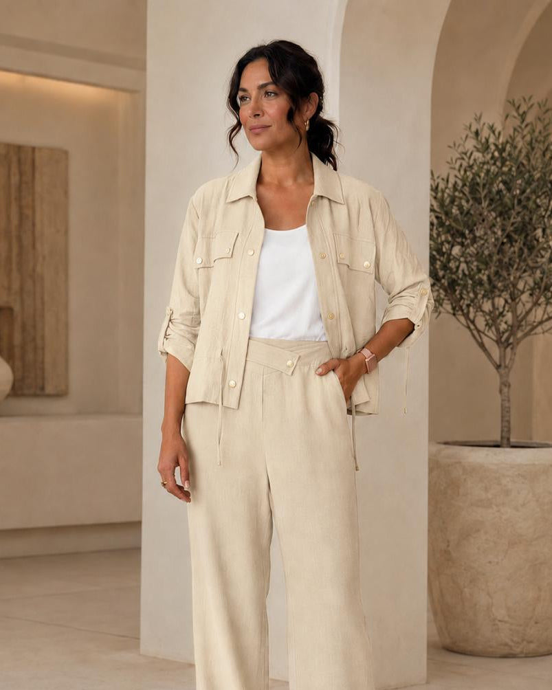 Chaqueta tipo safari con cordón de ajuste